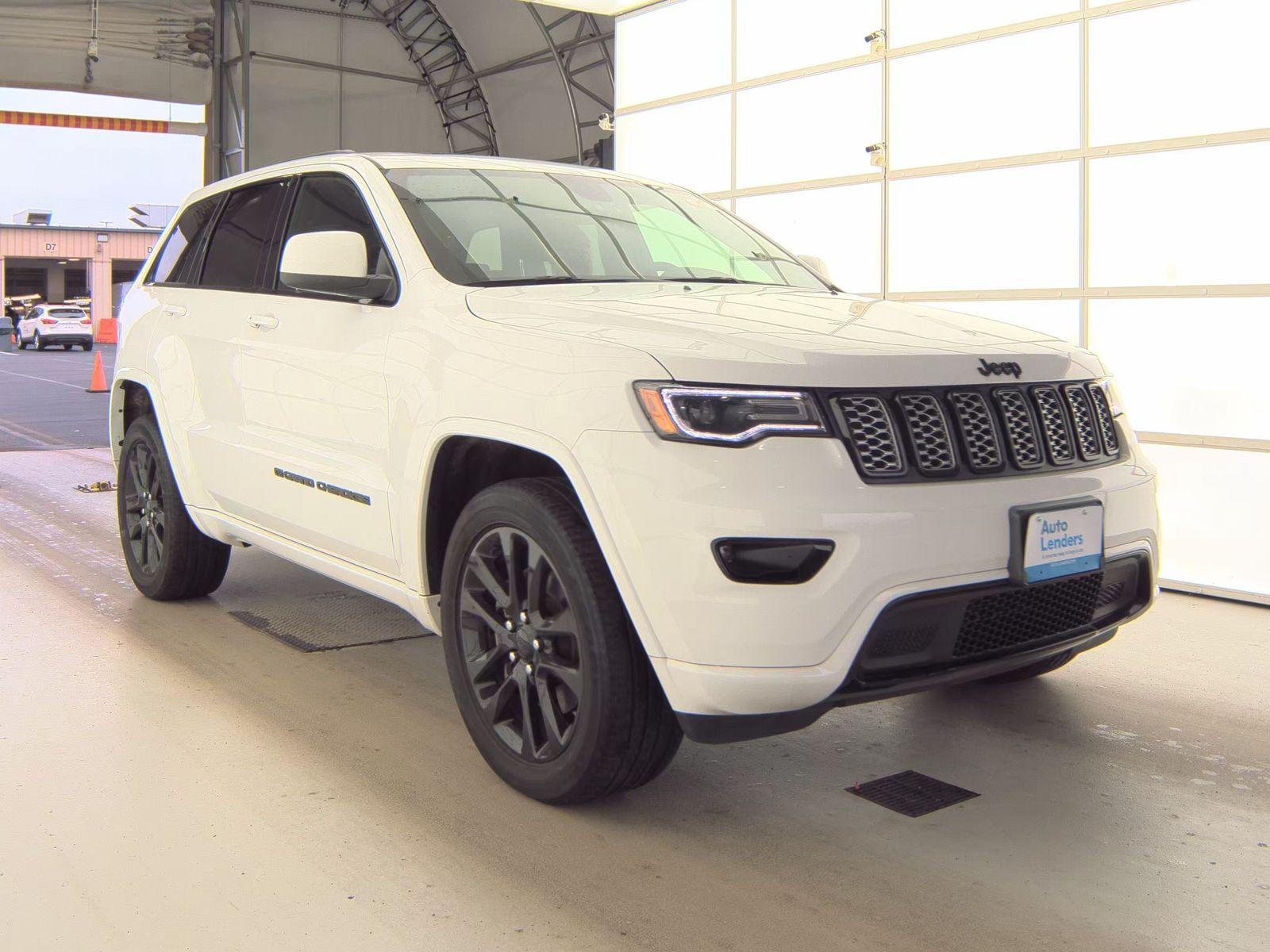 2022 Jeep Grand Cherokee Laredo X AWD