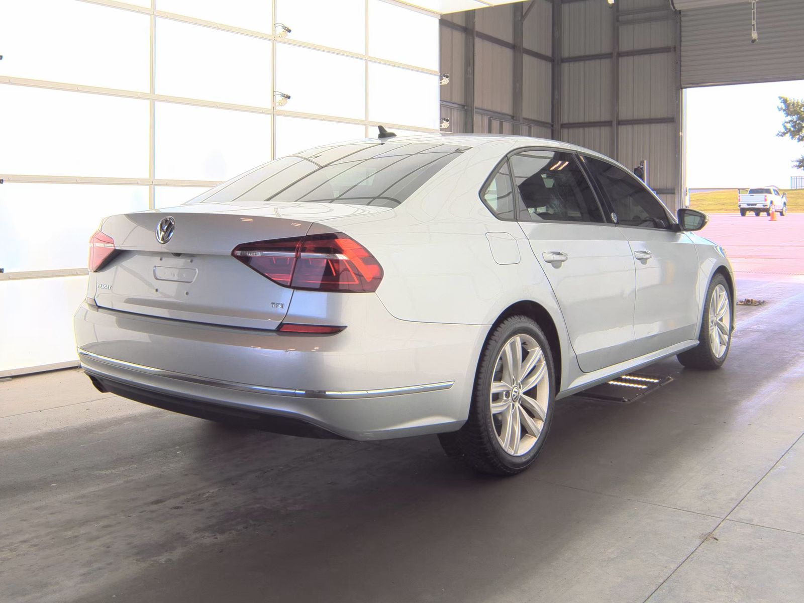 2019 Volkswagen Passat 2.0T Wolfsburg Edition FWD