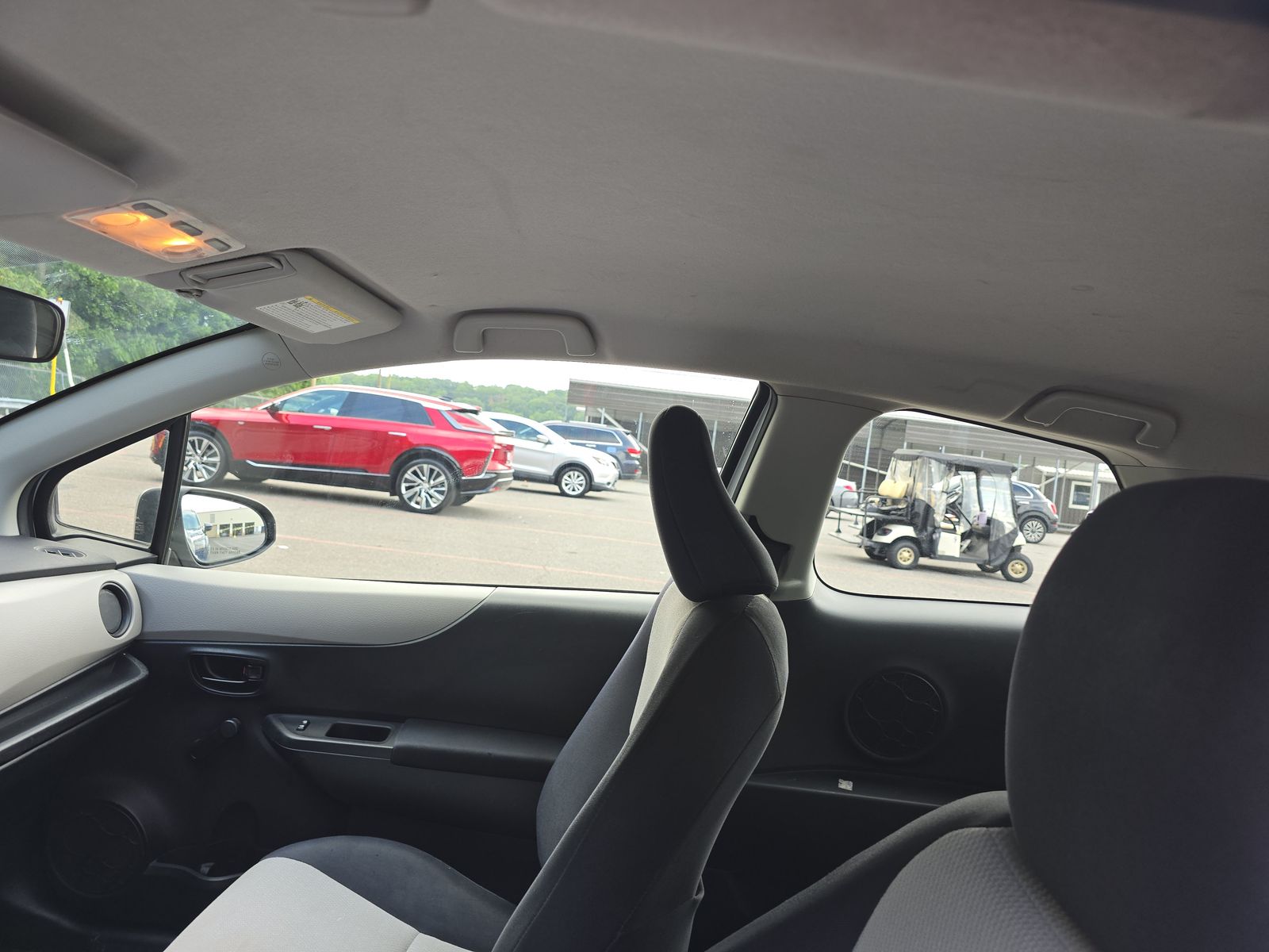 2014 Toyota Yaris L FWD