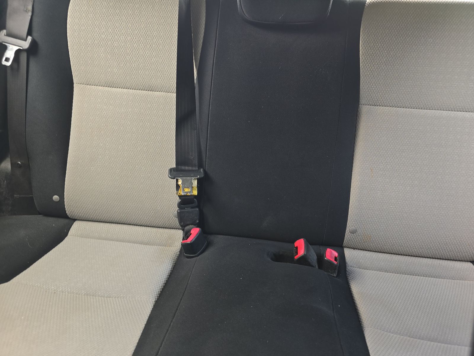 2014 Toyota Yaris L FWD