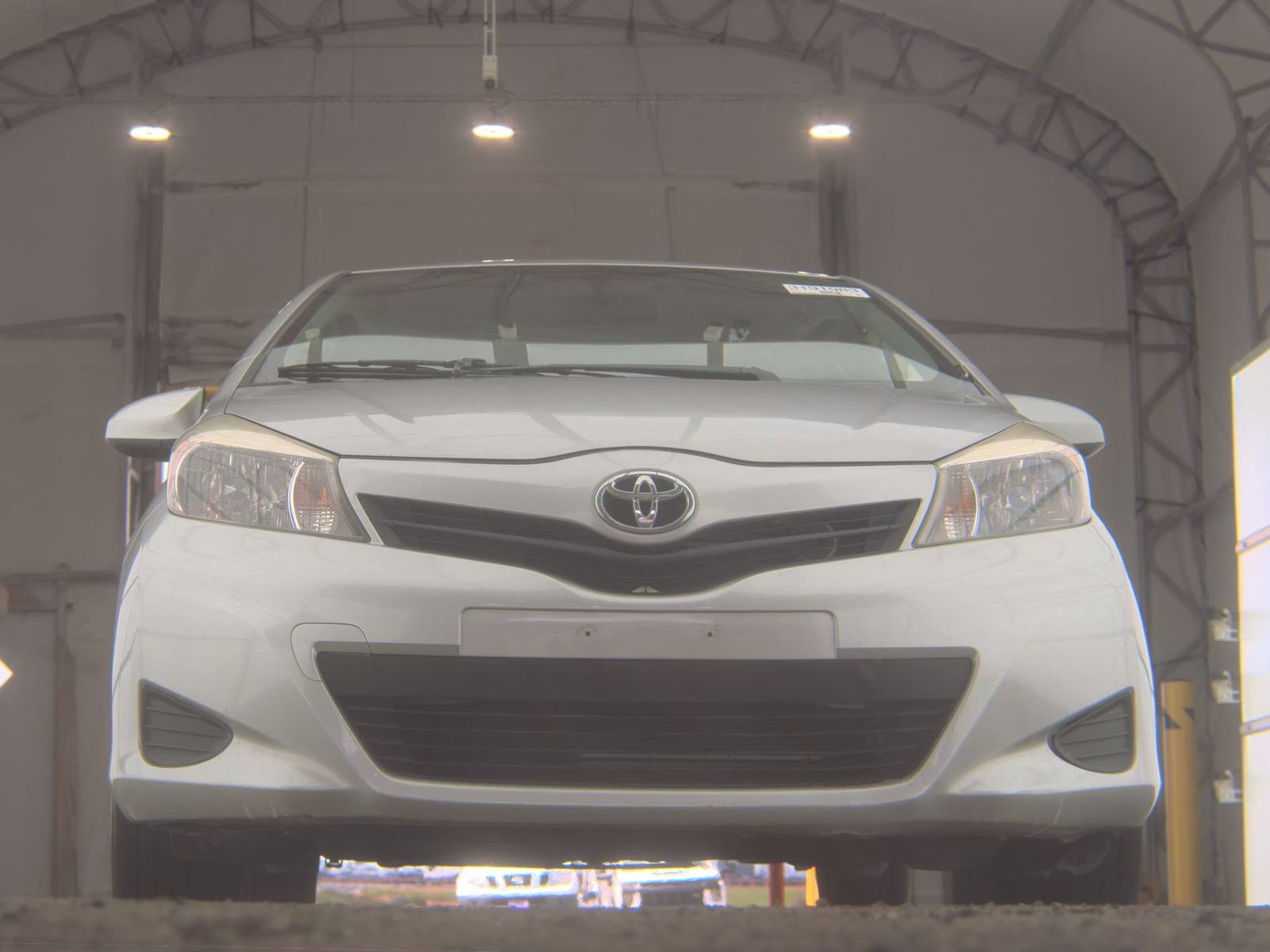 2014 Toyota Yaris L FWD