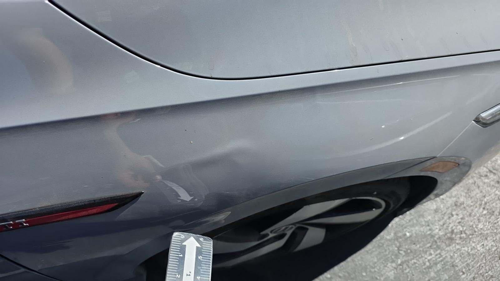 2022 Volkswagen Golf GTI 2.0T SE FWD