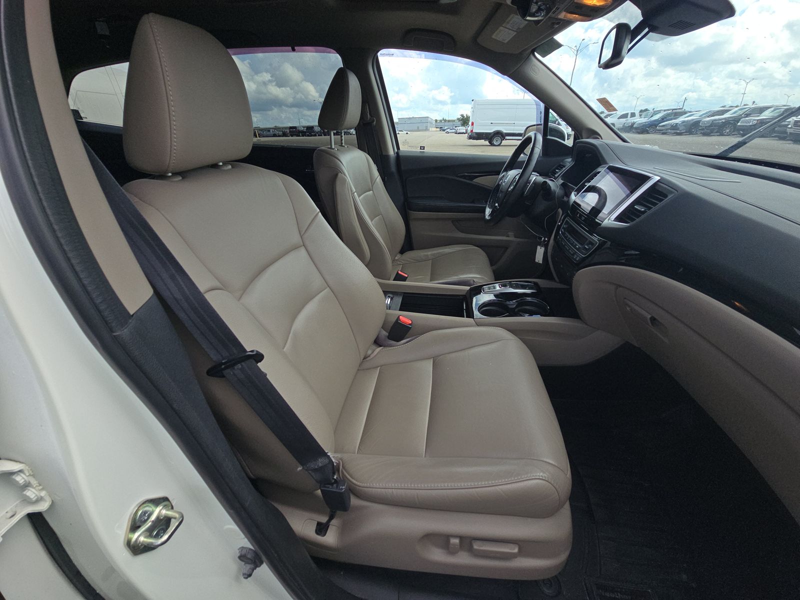 2016 Honda Pilot Touring FWD