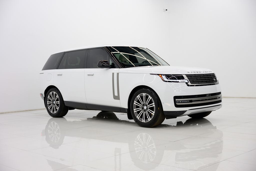 2025 Land Rover Range Rover SE LWB w/7-Passenger Seating