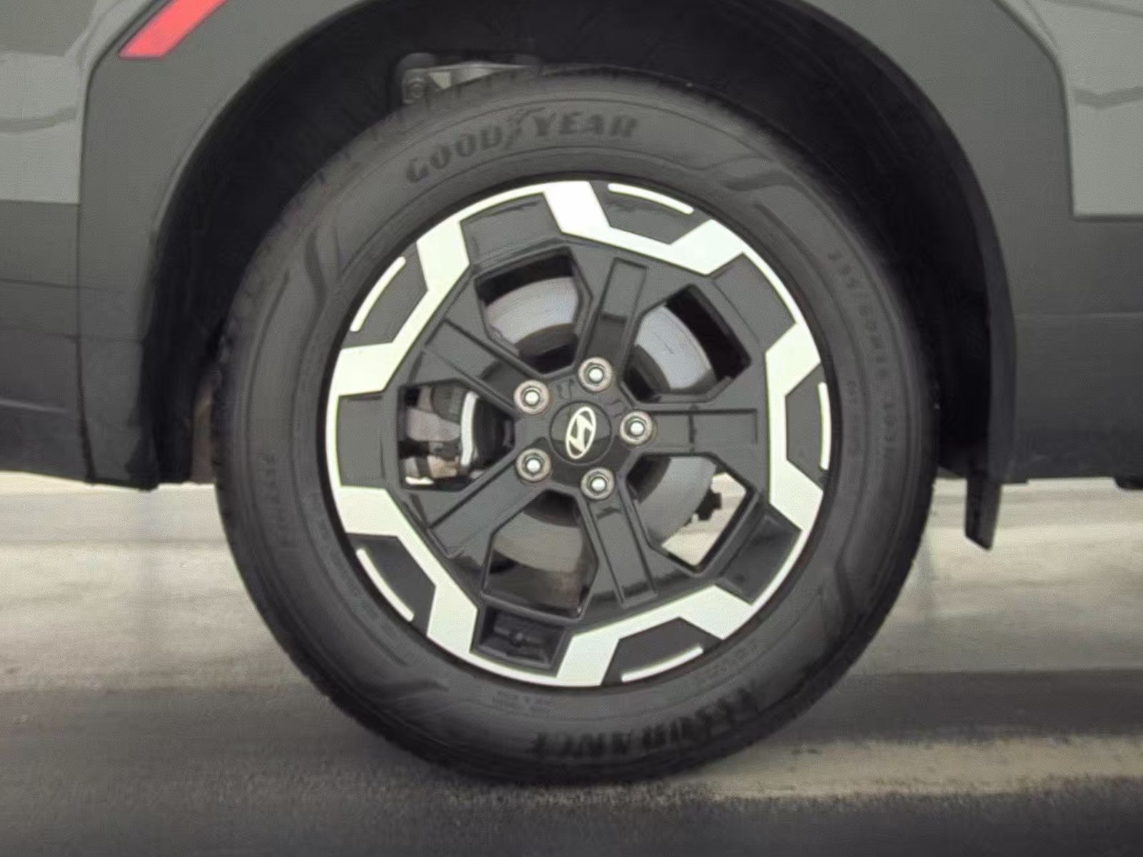 2025 Hyundai Santa Fe SEL FWD