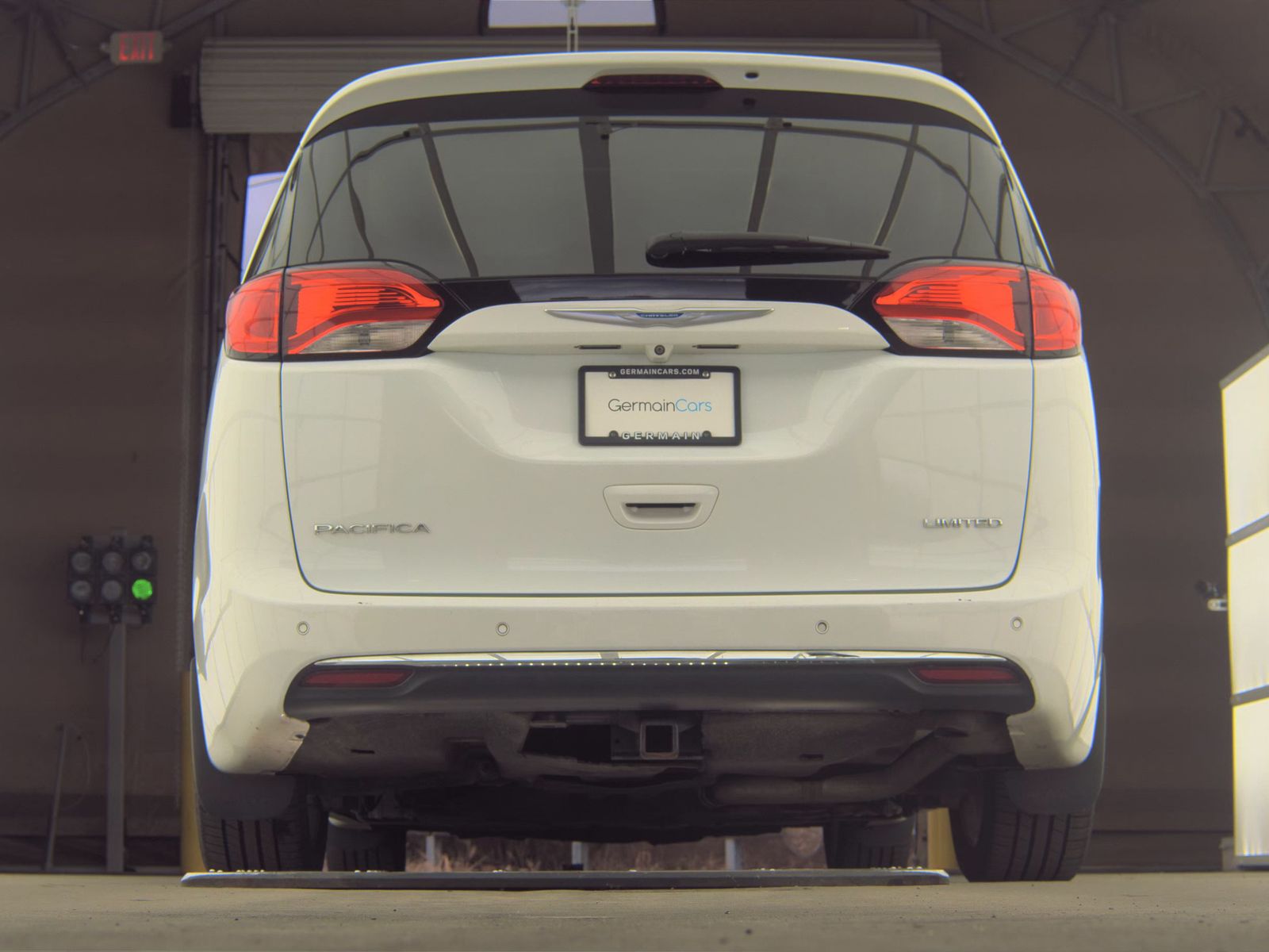 2018 Chrysler Pacifica Limited FWD