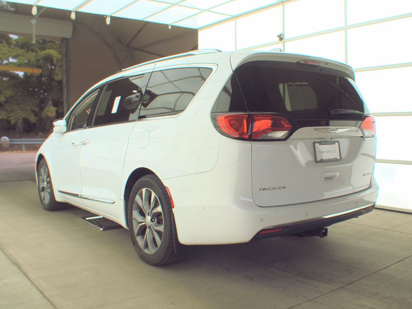 2018 Chrysler Pacifica Limited FWD