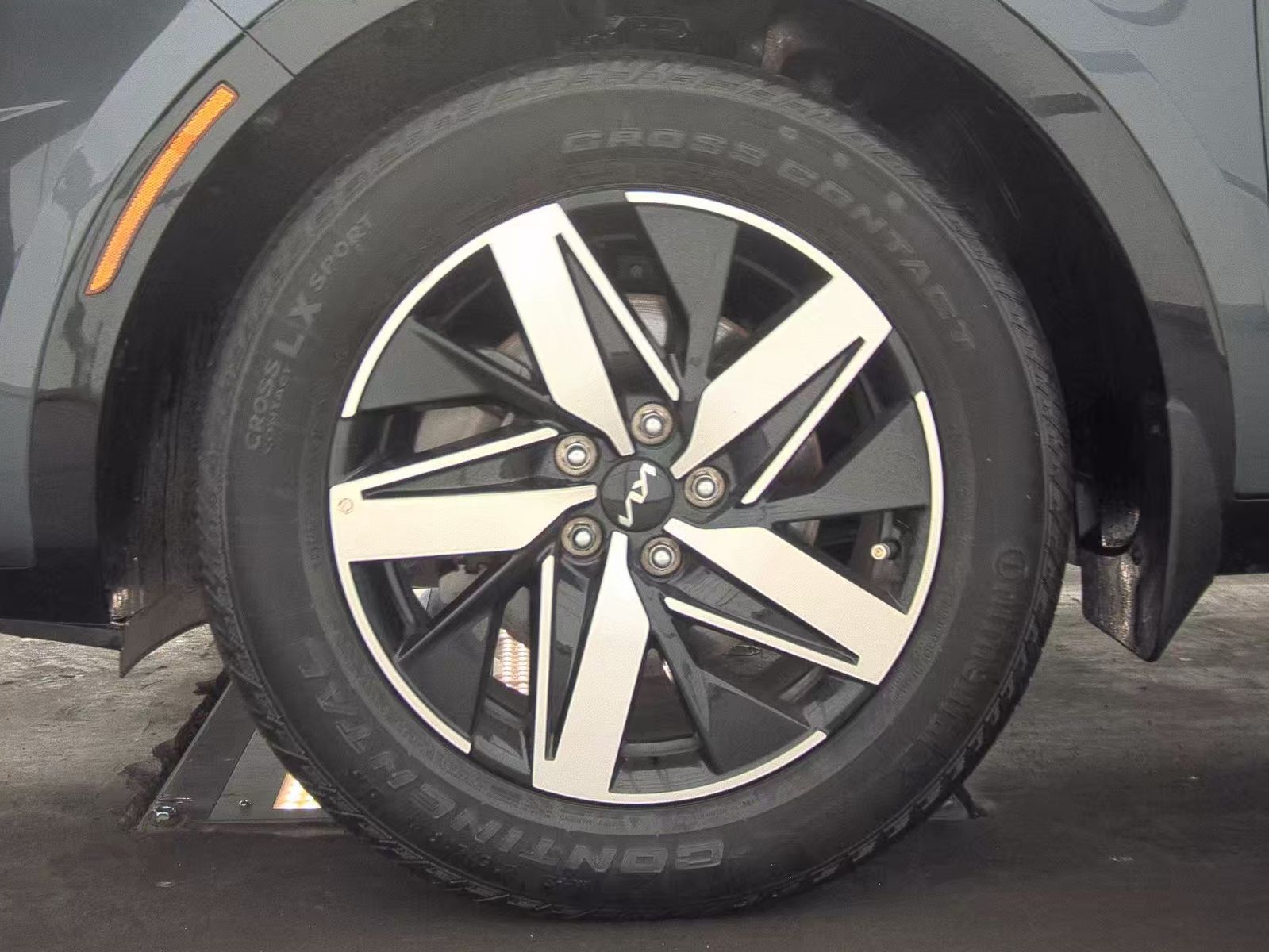 2022 Kia Sorento S FWD