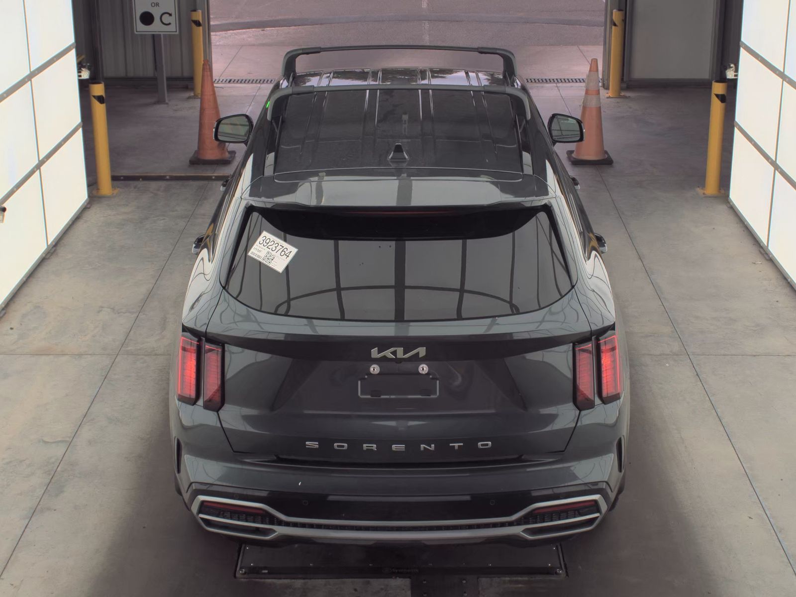 2022 Kia Sorento S FWD