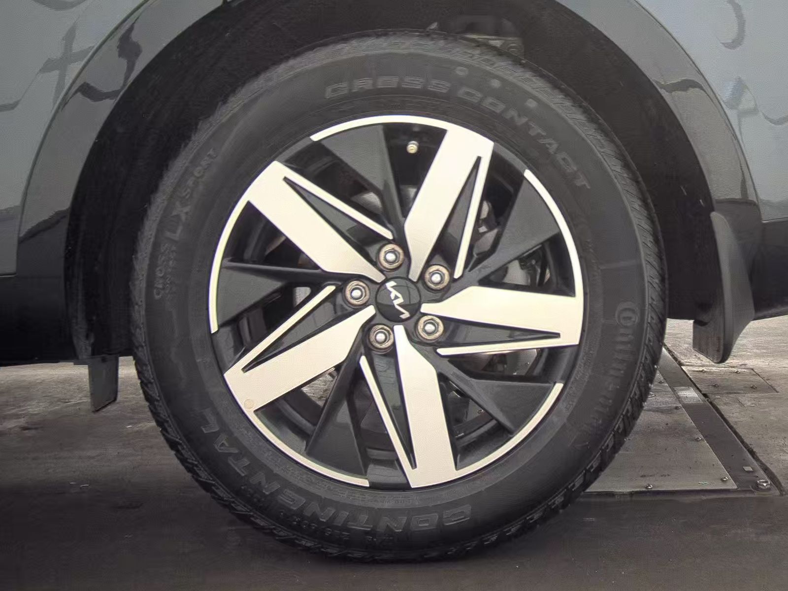 2022 Kia Sorento S FWD