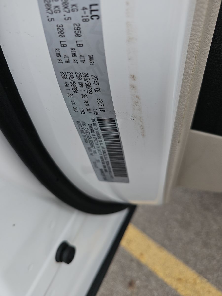 2018 Chrysler Pacifica Limited FWD
