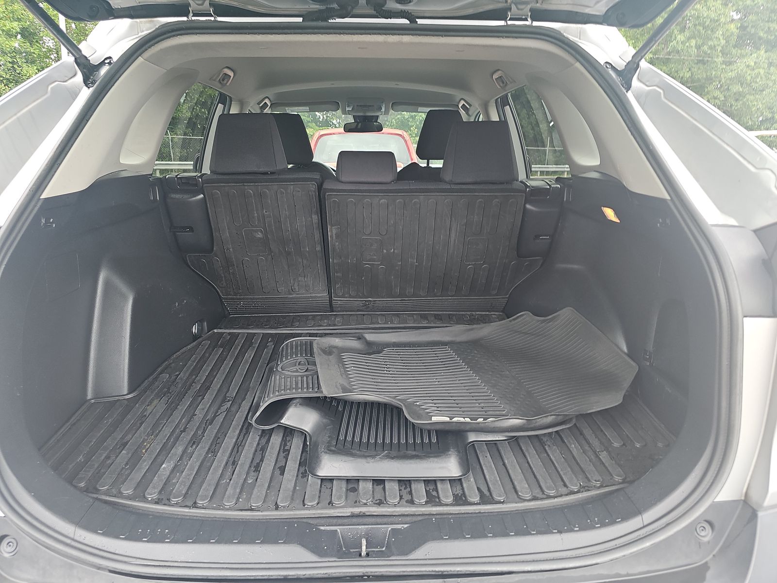 2021 Toyota RAV4 LE FWD