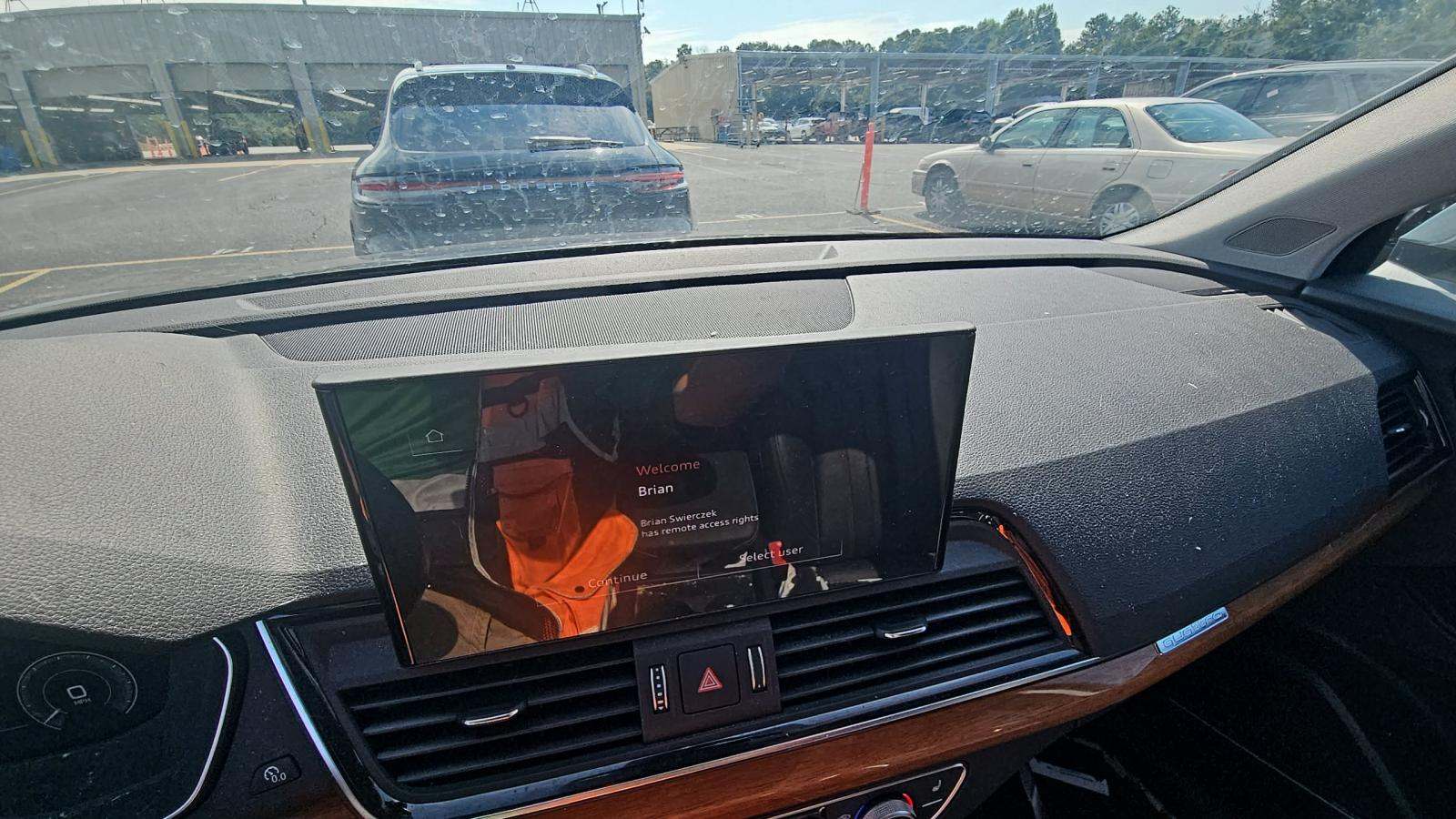 2023 Audi Q5 e Plug-In Hybrid S line Premium Plus AWD