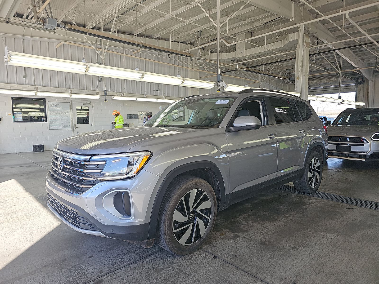 2024 Volkswagen Atlas 2.0T SE FWD