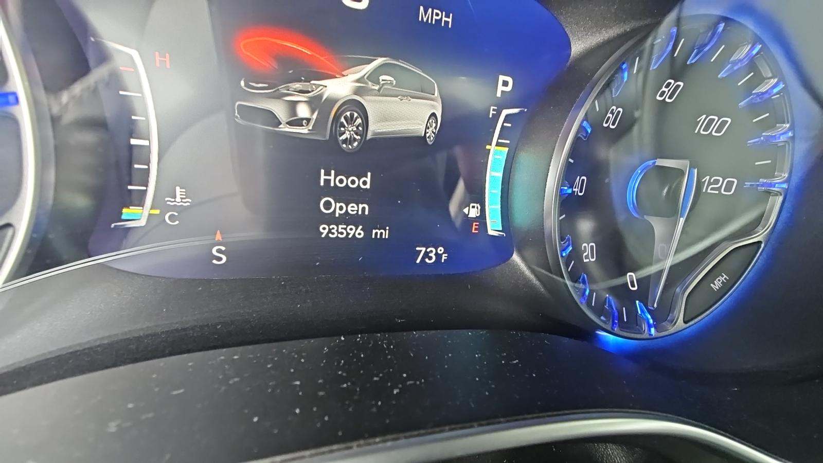 2018 Chrysler Pacifica Limited FWD