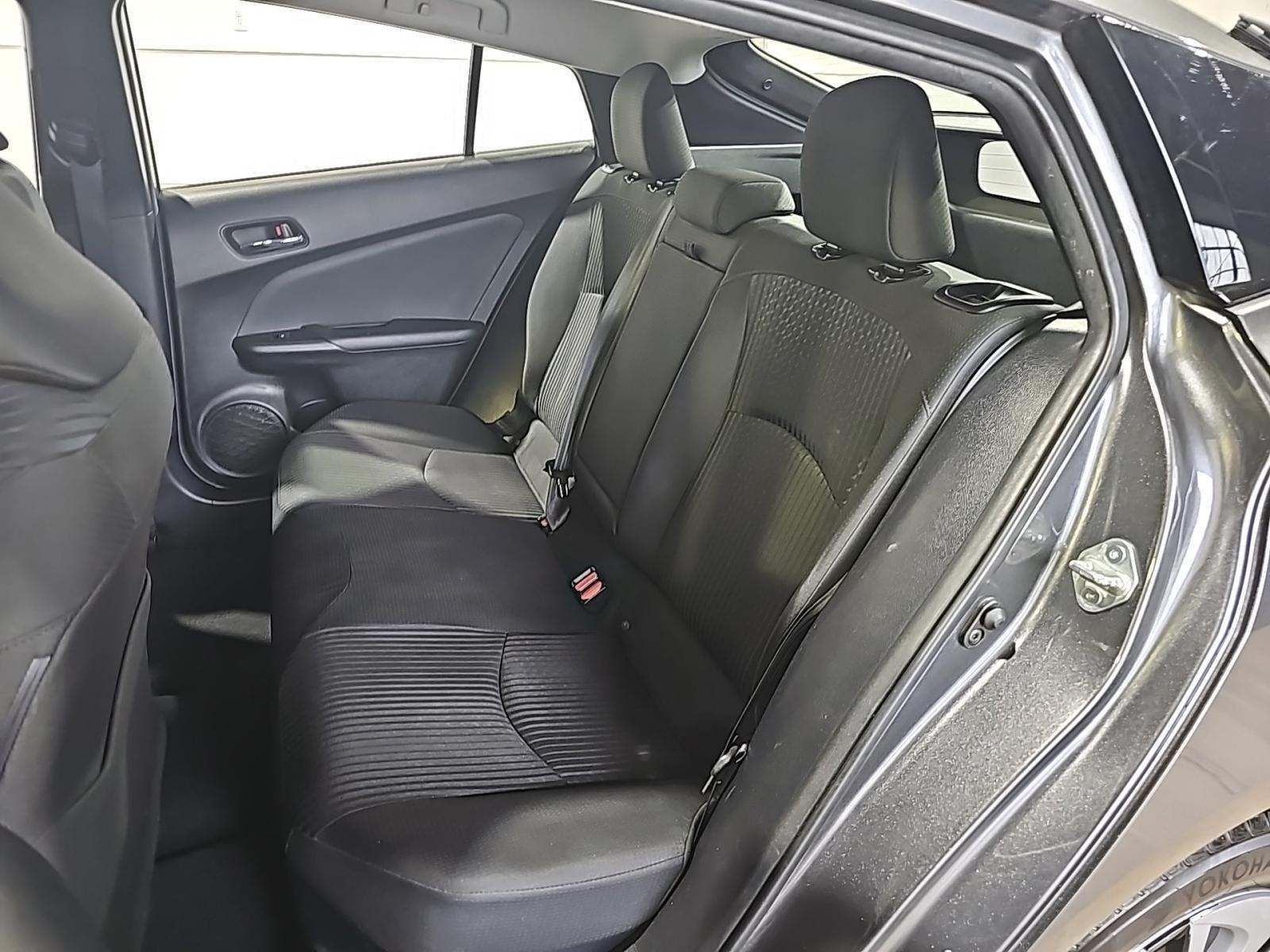 2016 Toyota Prius Three FWD