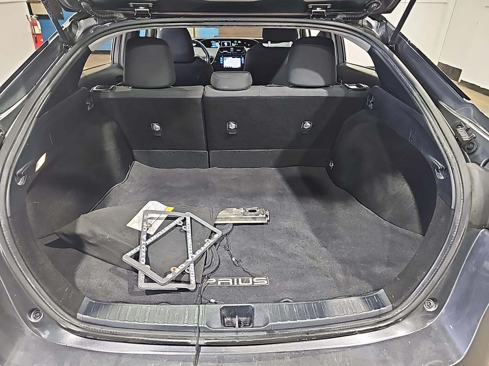 2016 Toyota Prius Three FWD