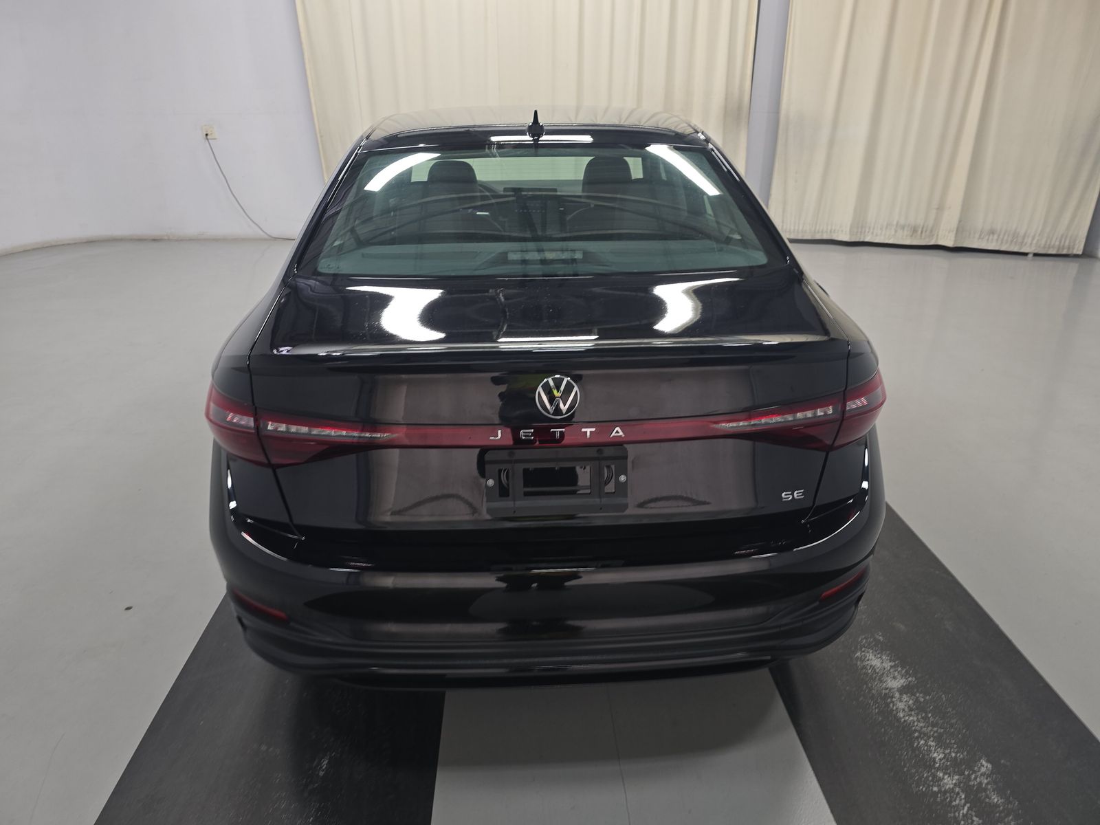 2025 Volkswagen Jetta 1.5T SE FWD