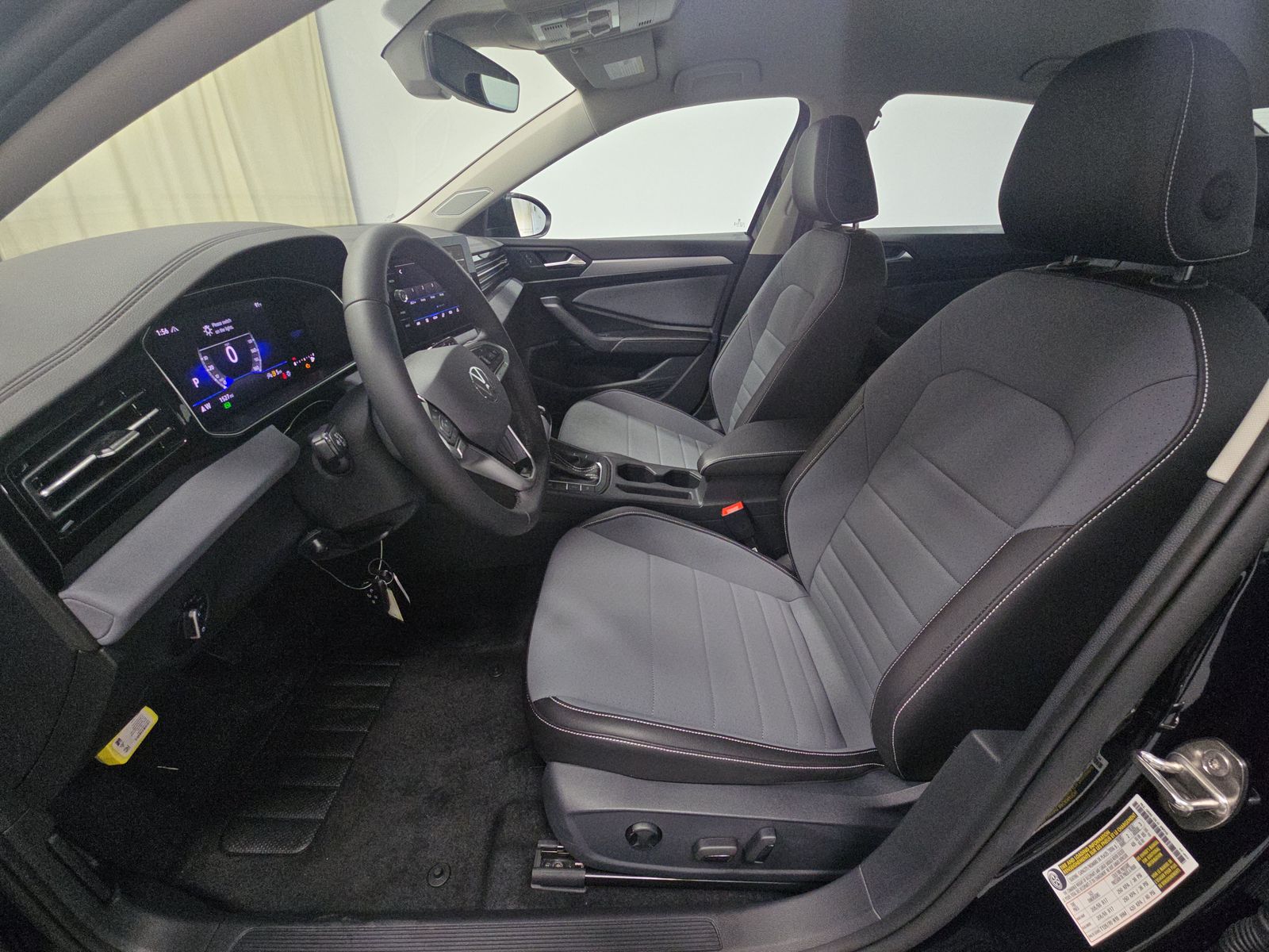 2025 Volkswagen Jetta 1.5T SE FWD