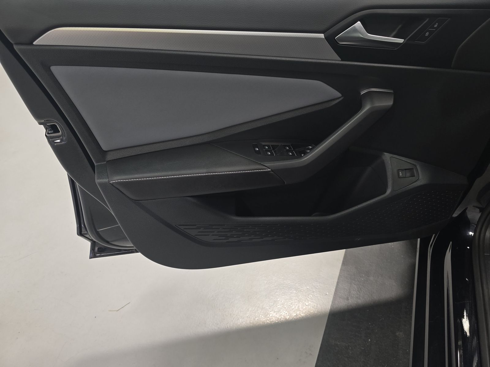 2025 Volkswagen Jetta 1.5T SE FWD
