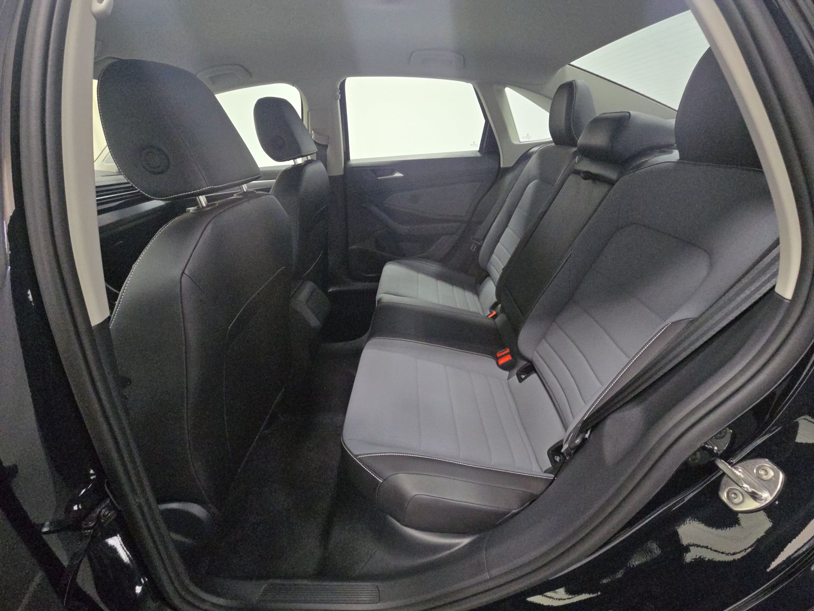 2025 Volkswagen Jetta 1.5T SE FWD