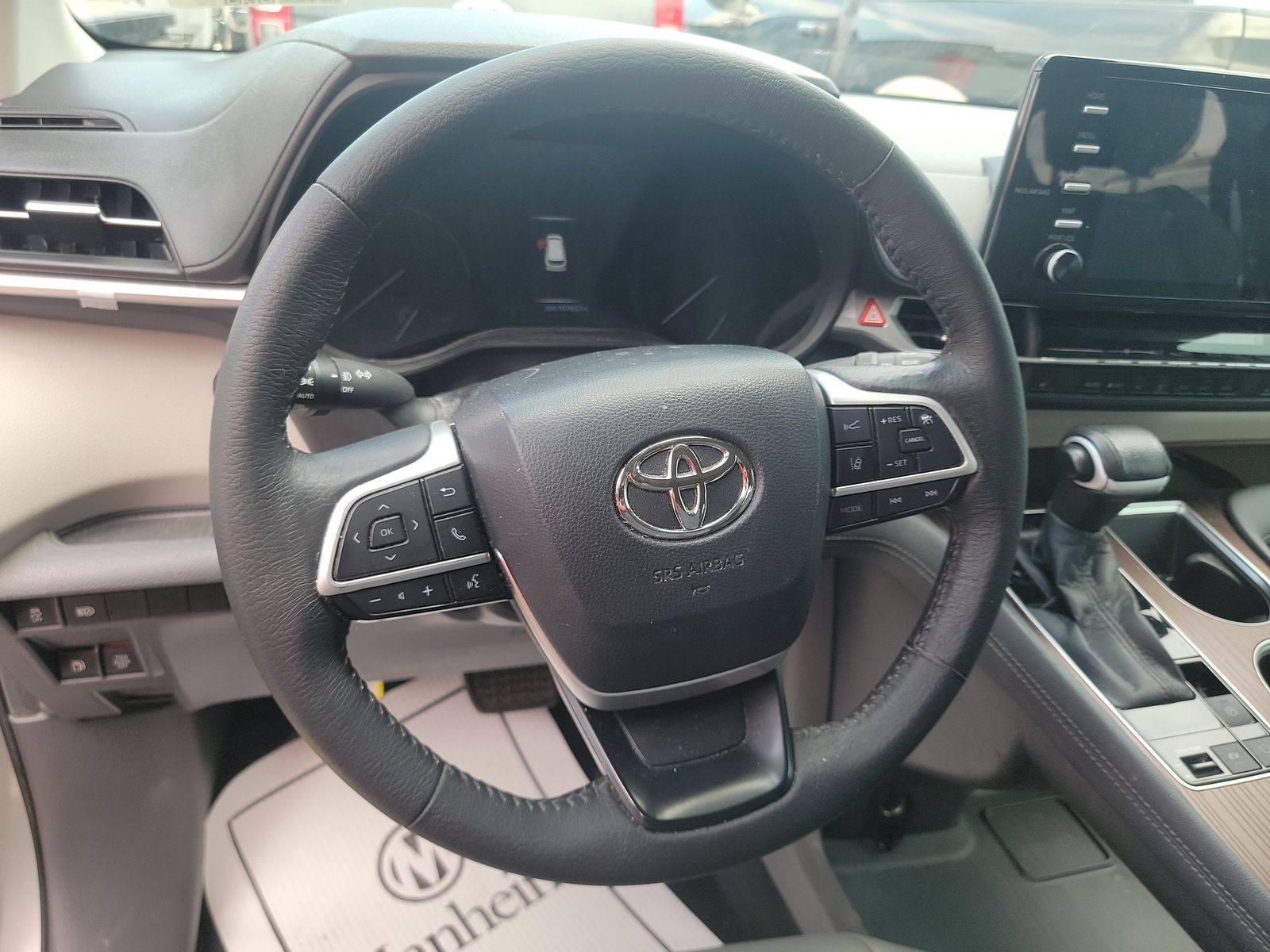 2021 Toyota Sienna XLE FWD