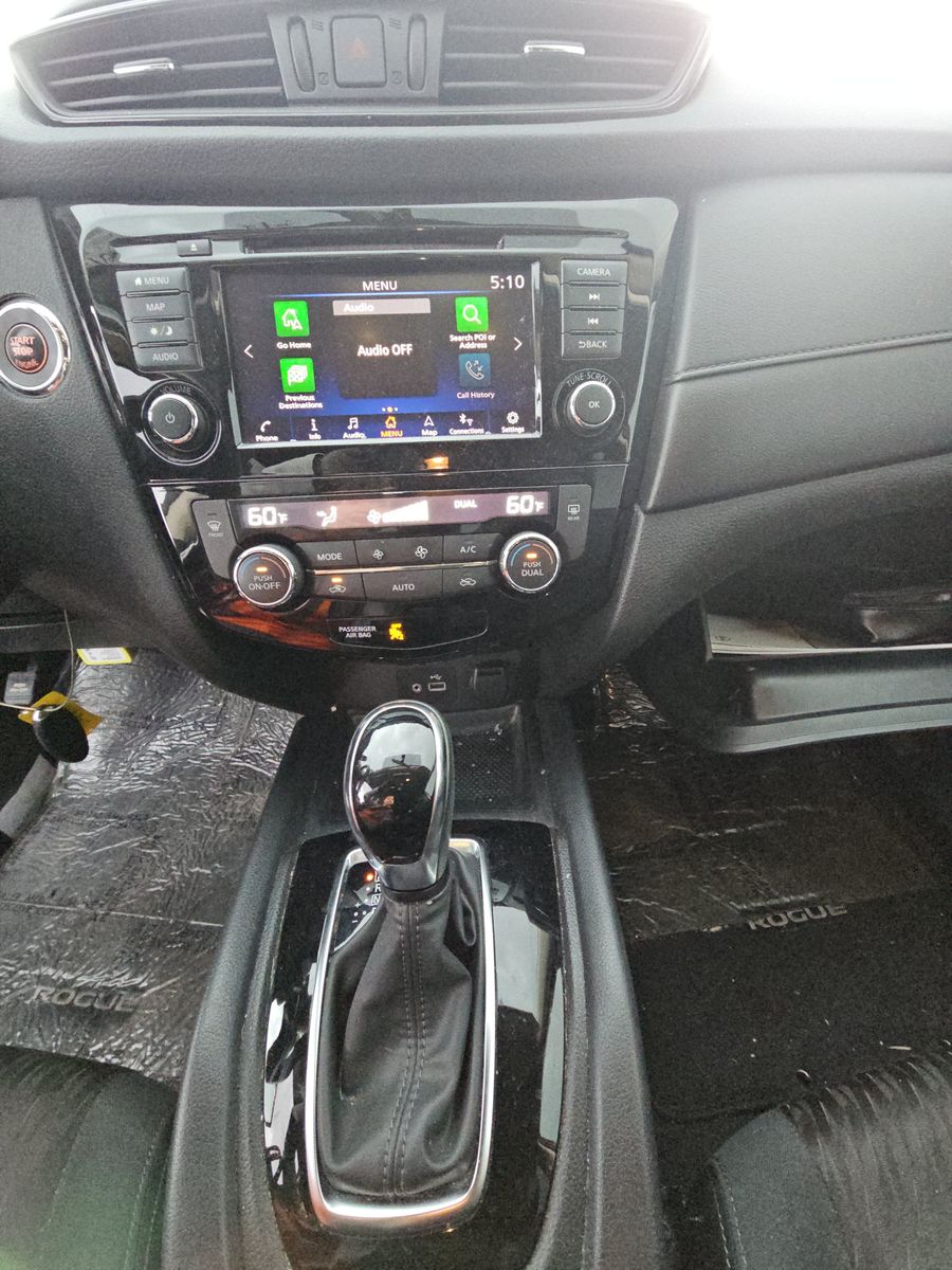 2018 Nissan Rogue SV FWD