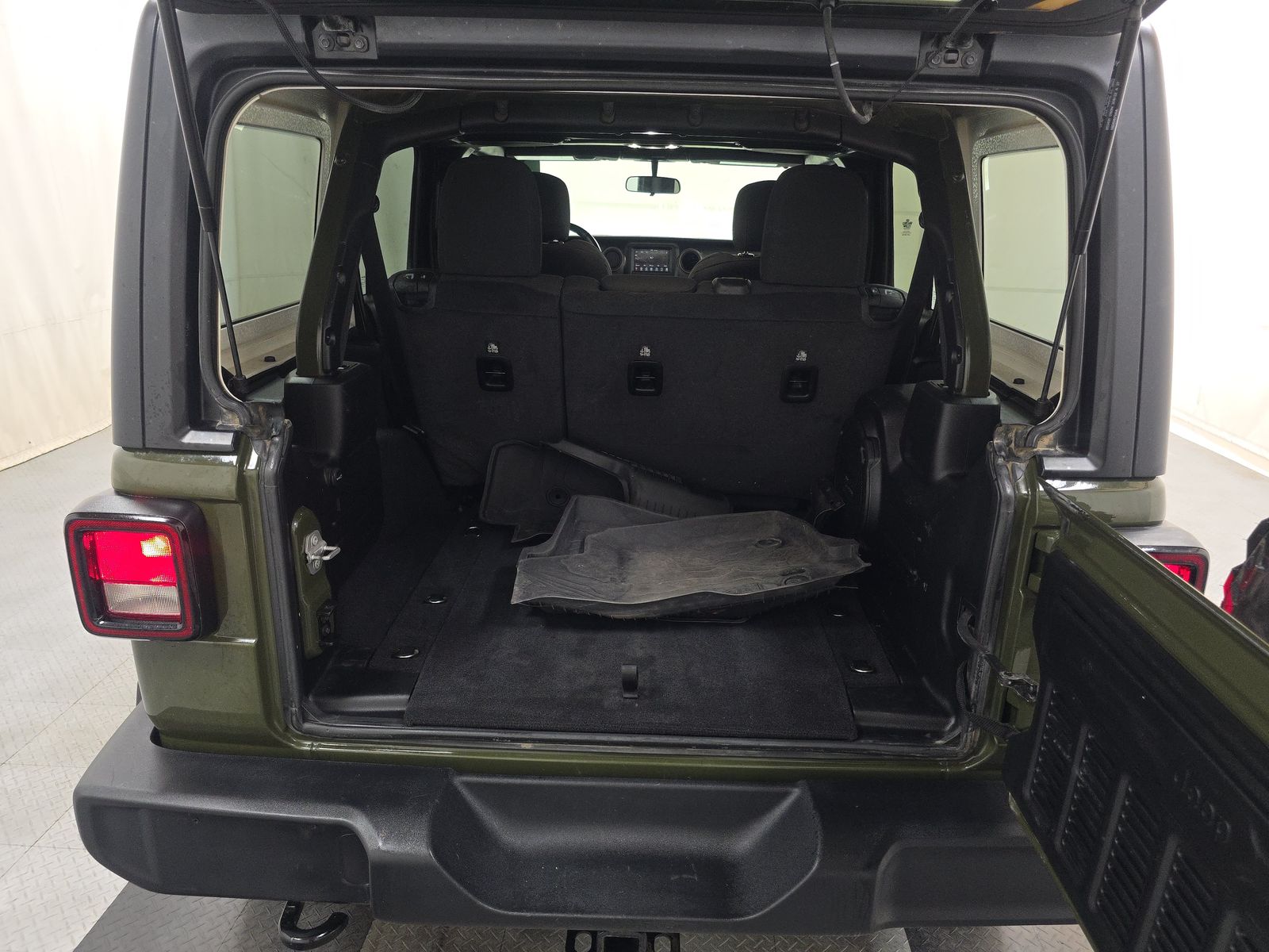 2023 Jeep Wrangler Willys AWD