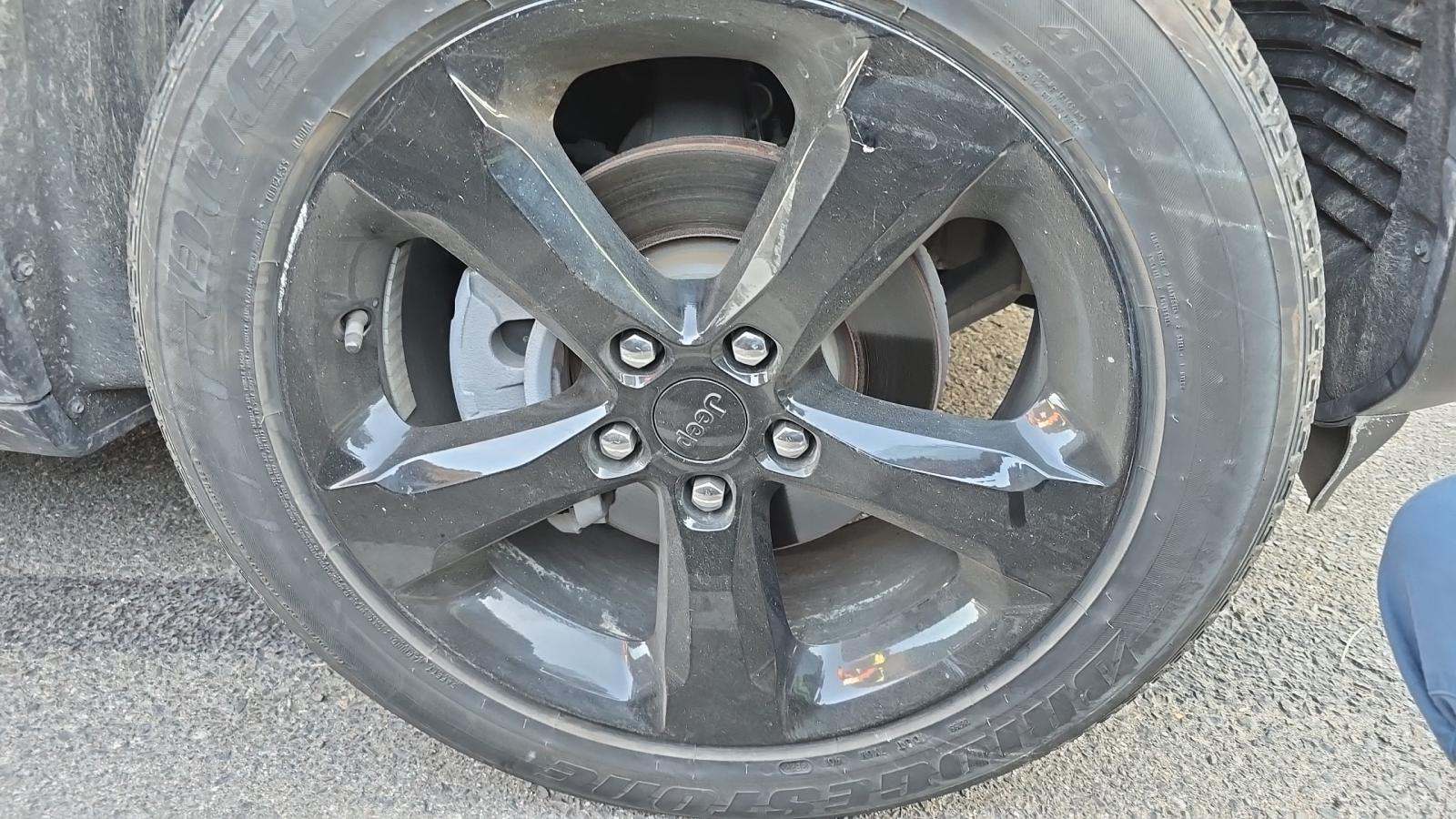 2022 Jeep Grand Cherokee Altitude AWD