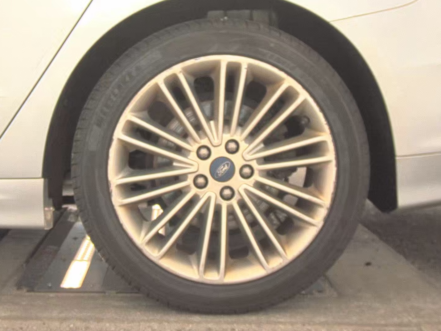 2015 Ford Fusion SE FWD