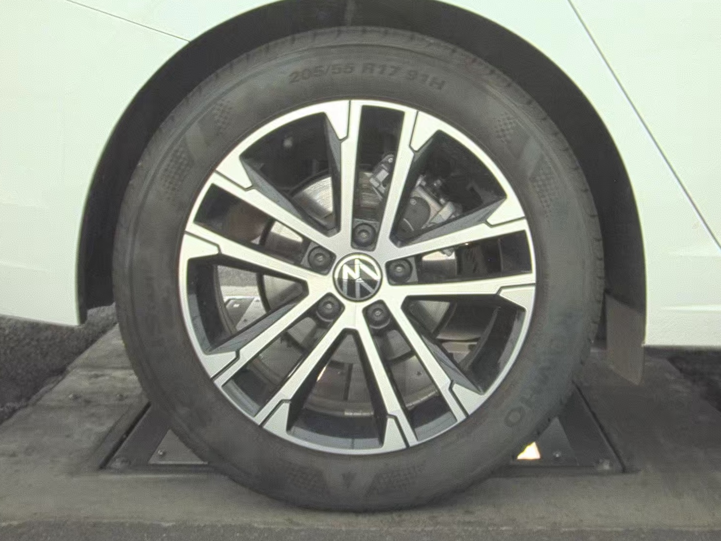 2025 Volkswagen Jetta 1.5T Sport FWD