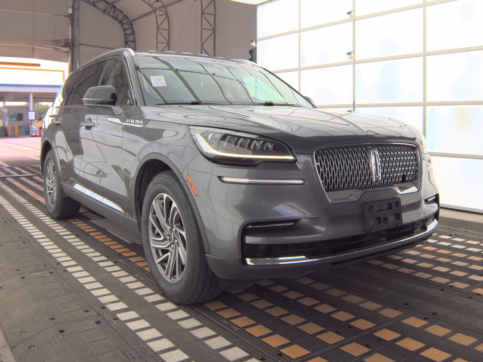 2021 Lincoln Aviator Standard AWD