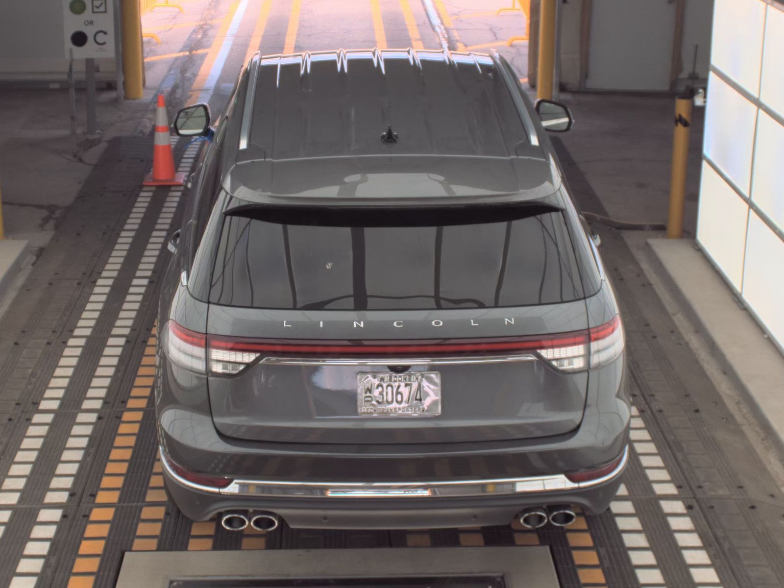 2021 Lincoln Aviator Standard AWD