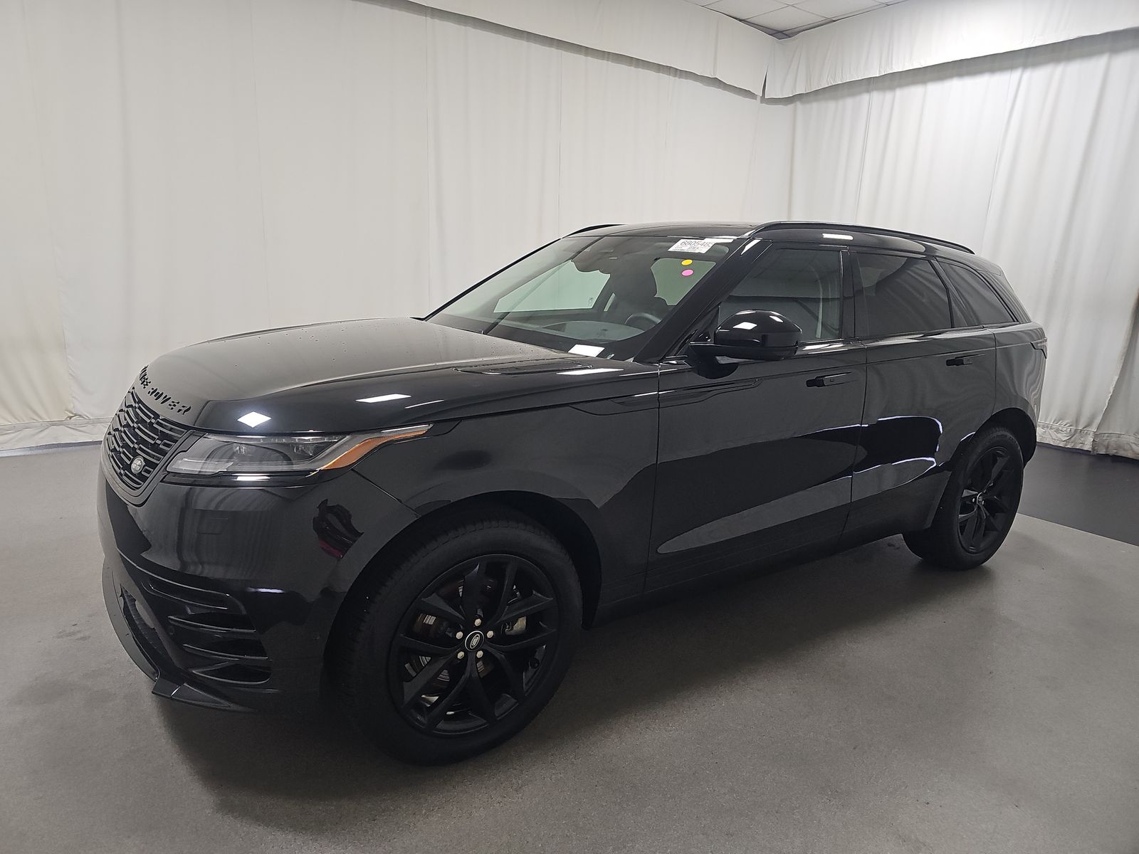 2025 Land Rover Range Rover Velar Dynamic SE AWD