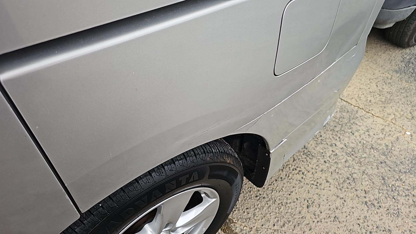 2014 Nissan Quest SV FWD