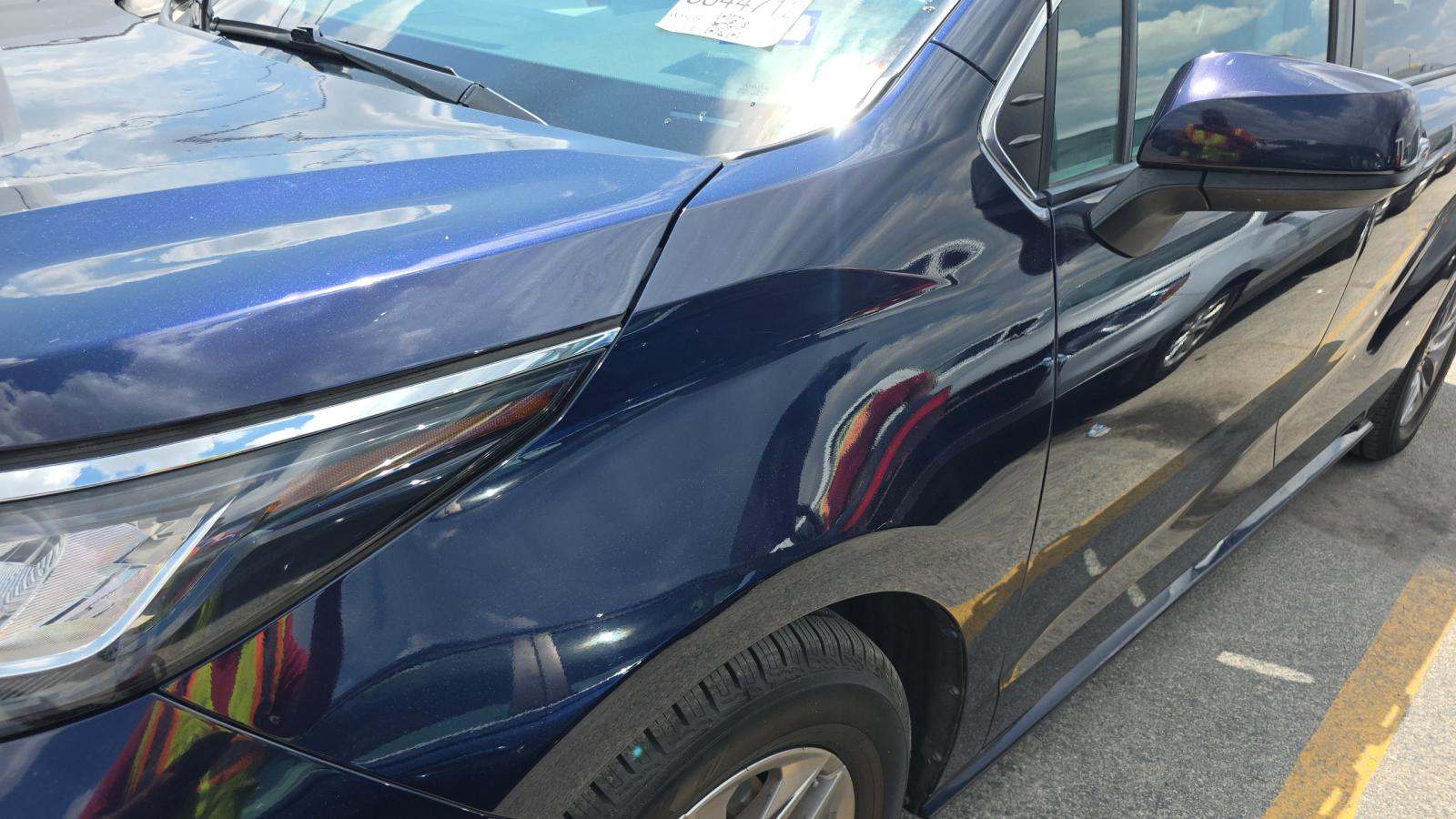 2022 Toyota Sienna XLE FWD