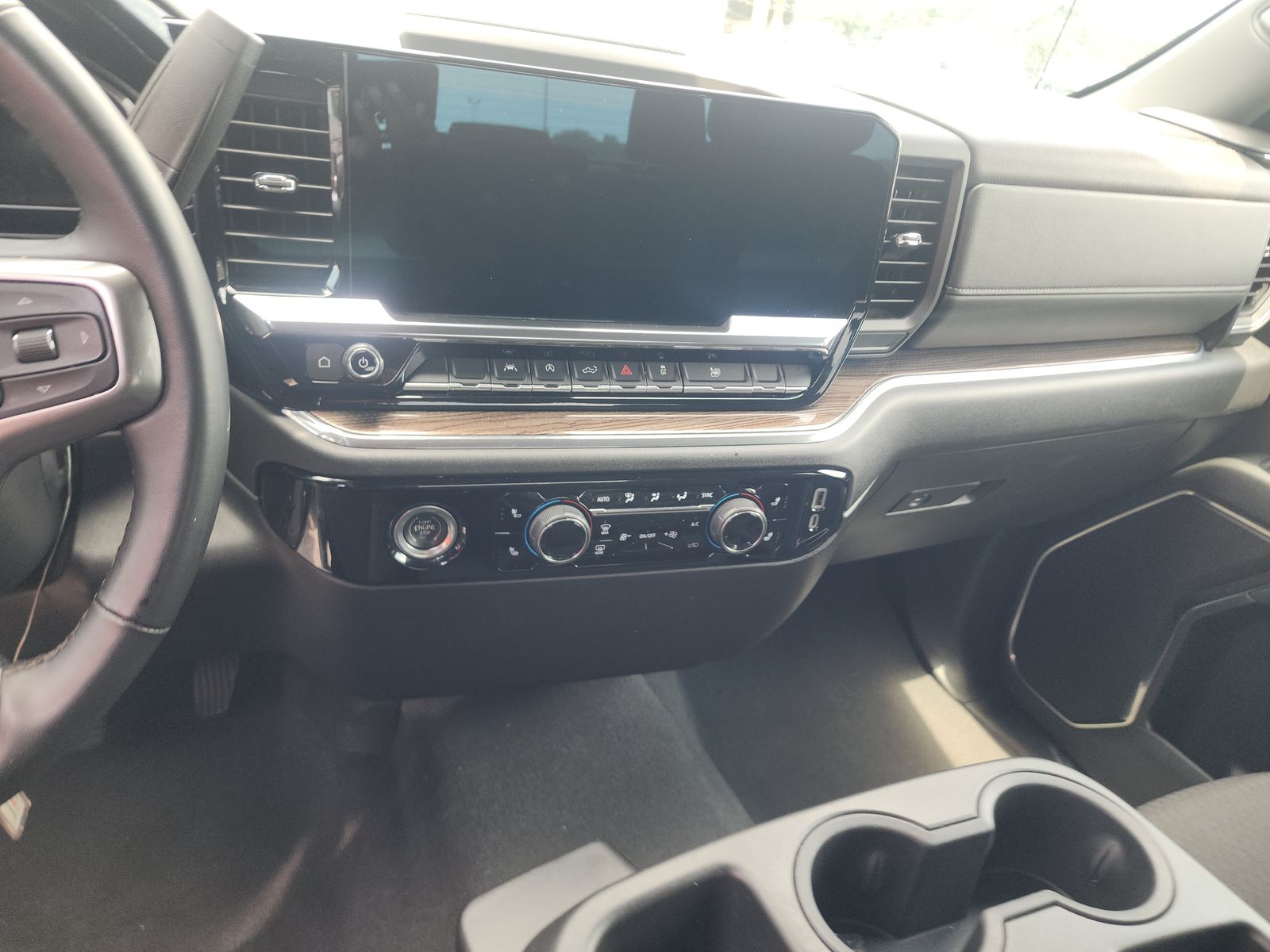 2024 Chevrolet Silverado 1500 LT RWD