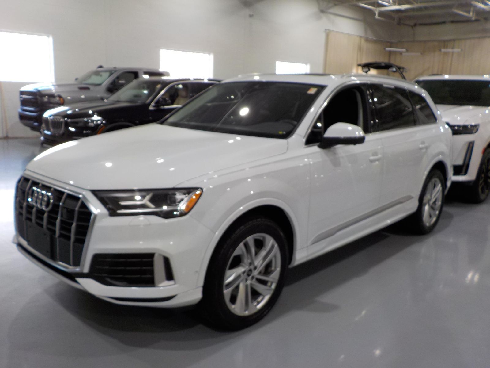 2023 Audi Q7 Premium 45 TFSI