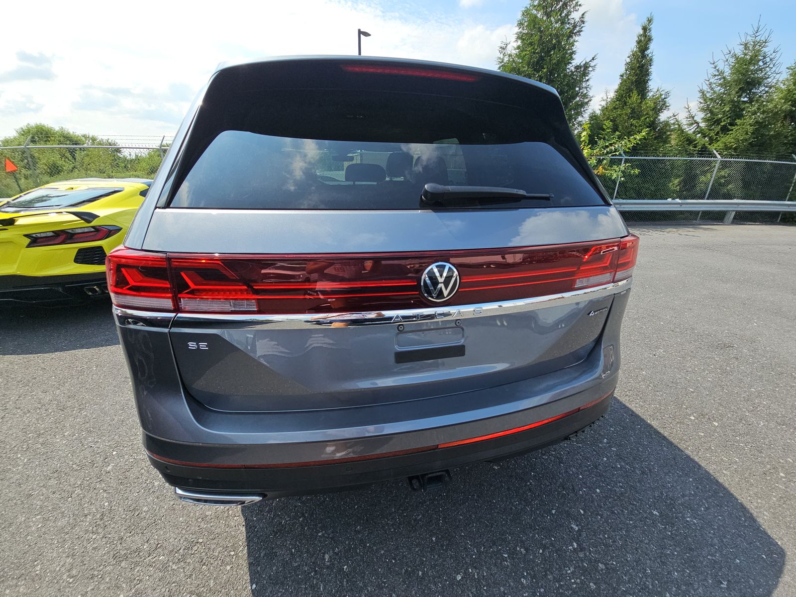 2025 Volkswagen Atlas 2.0T SE AWD