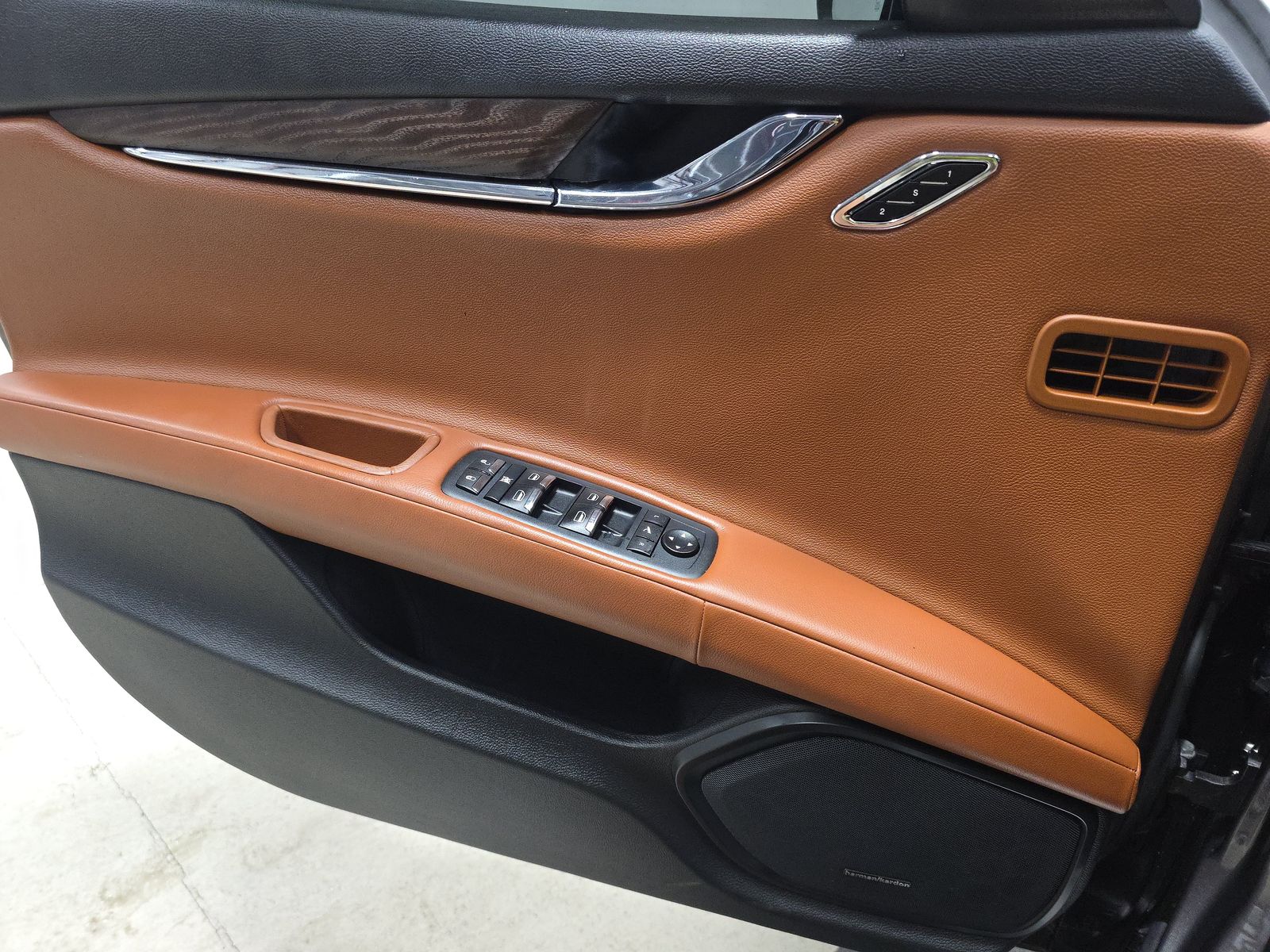 2022 Maserati Quattroporte Modena FWD