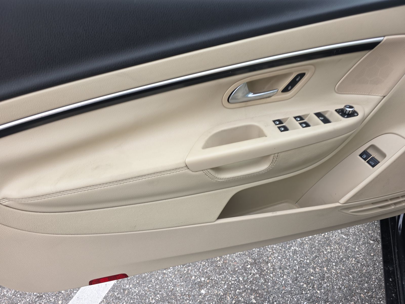 2014 Volkswagen Eos 2.0T Sport FWD