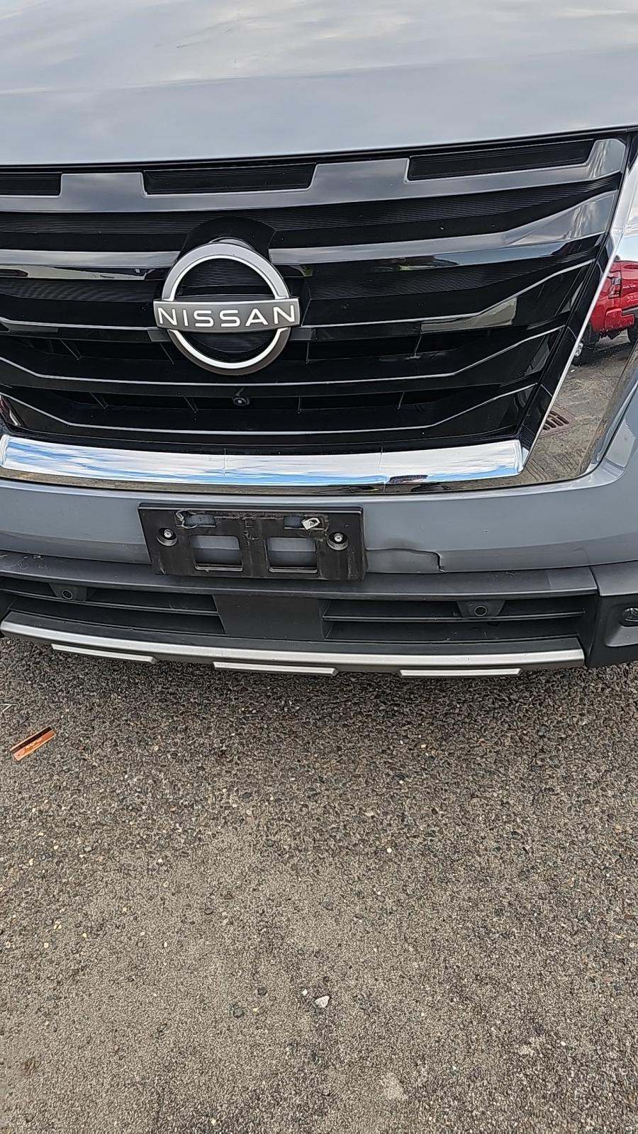 2023 Nissan Pathfinder Platinum AWD