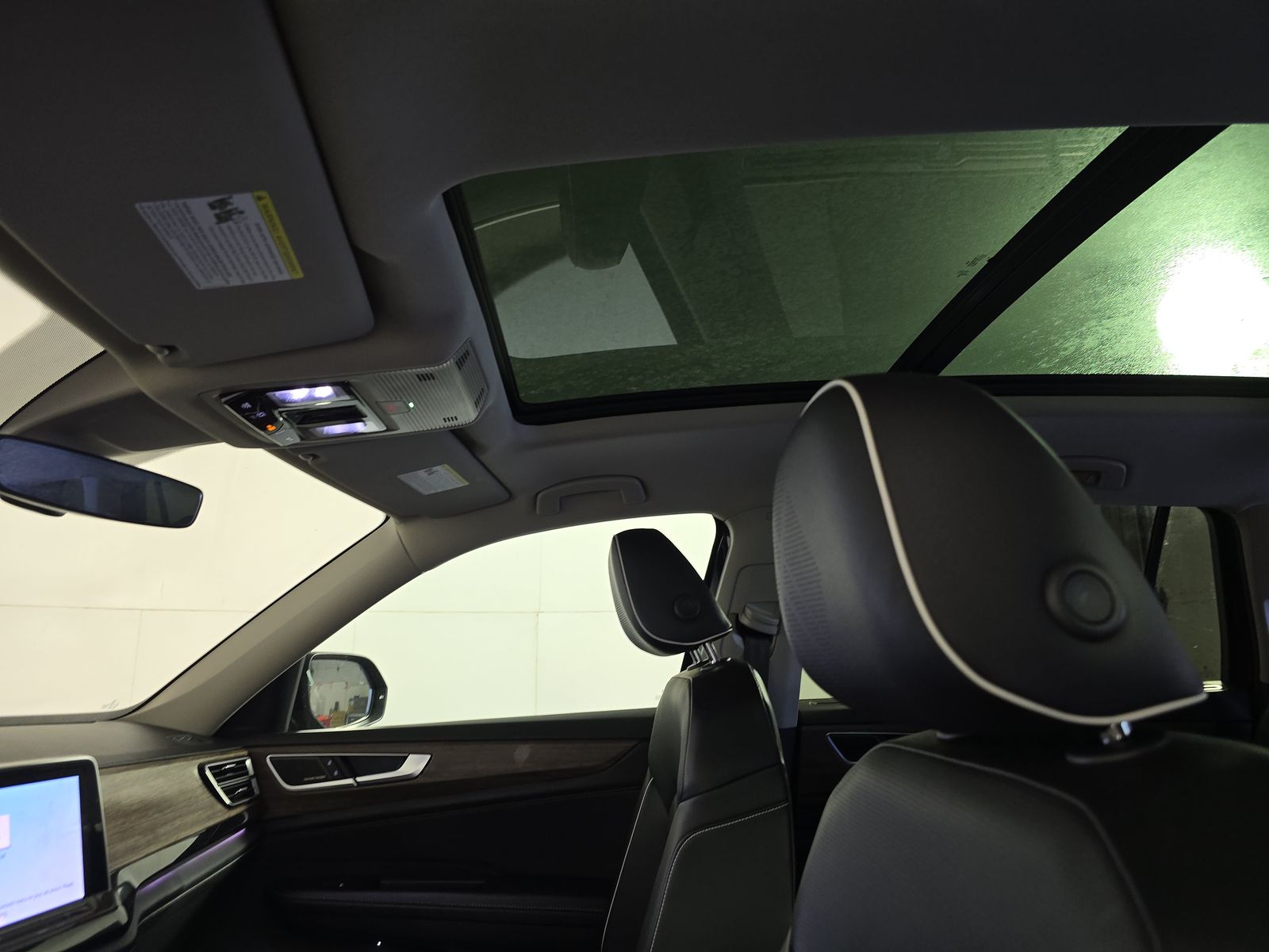 2025 Volkswagen Atlas 2.0T SEL Premium R-Line AWD