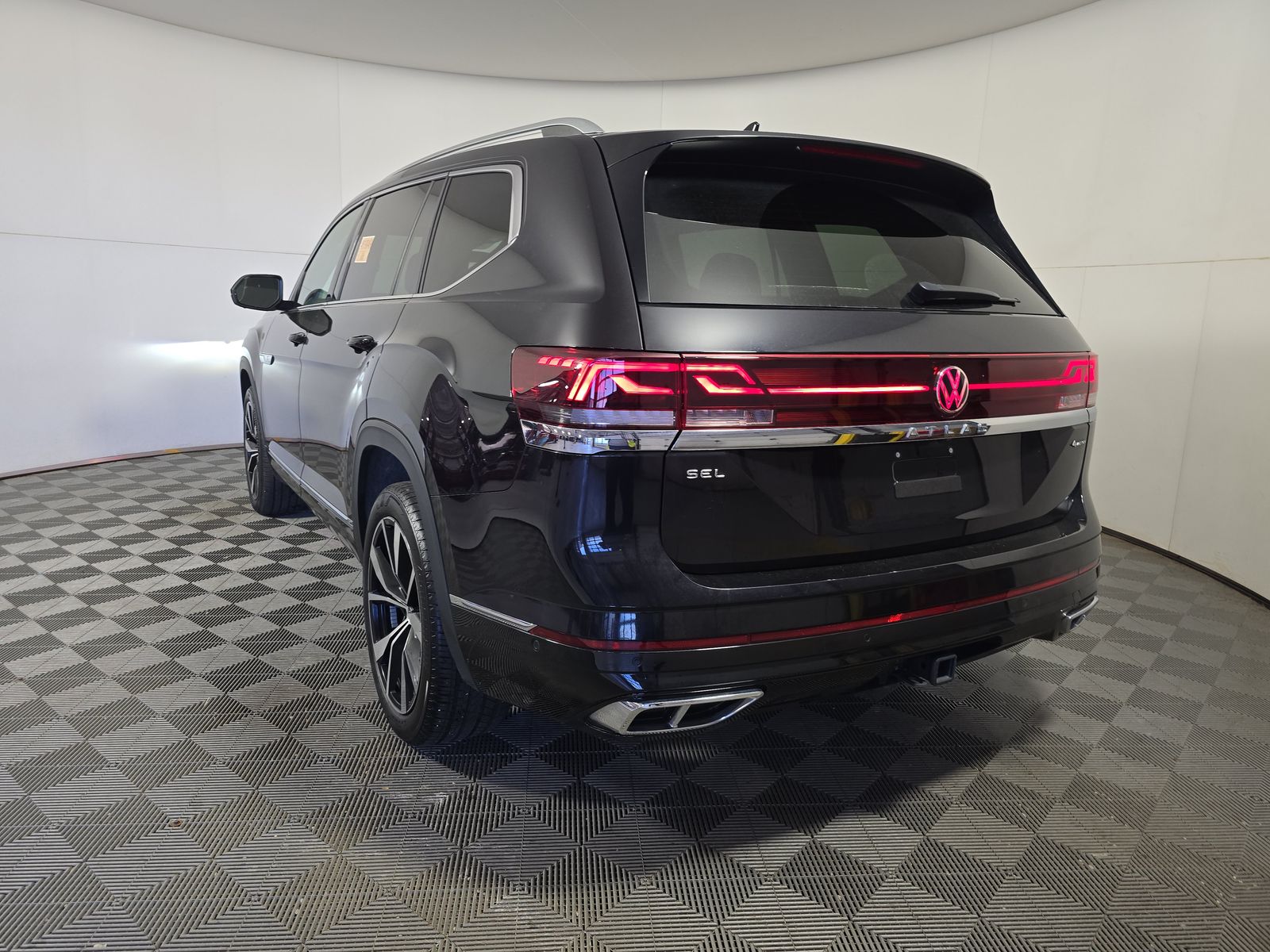 2025 Volkswagen Atlas 2.0T SEL Premium R-Line AWD