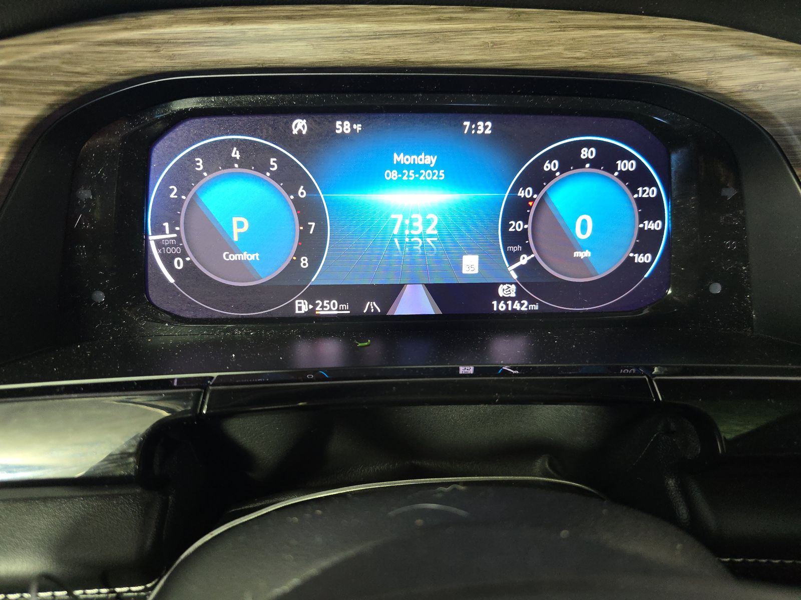 2025 Volkswagen Atlas 2.0T SEL Premium R-Line AWD