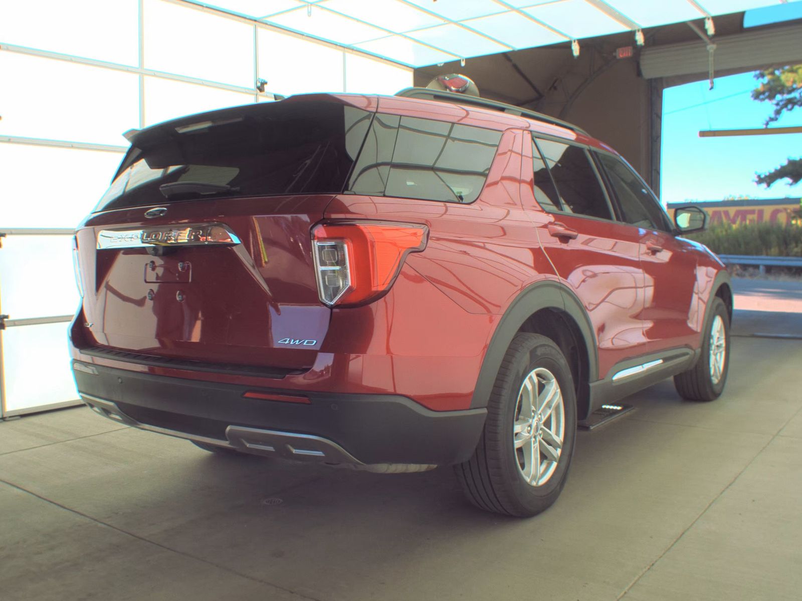 2023 Ford Explorer XLT AWD