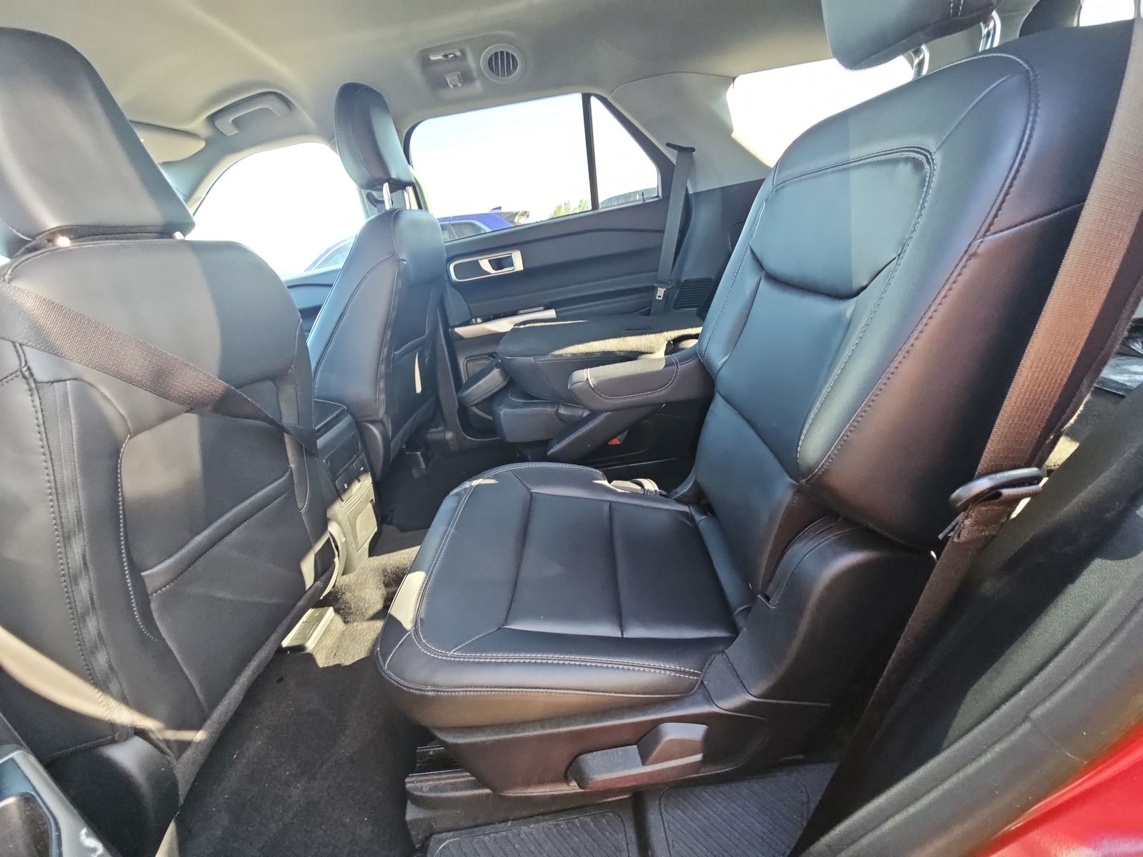 2023 Ford Explorer XLT AWD