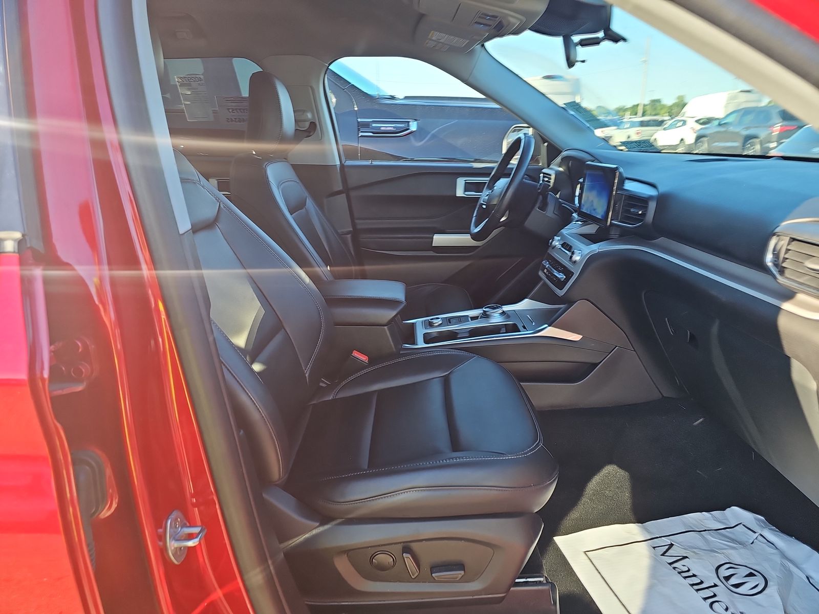 2023 Ford Explorer XLT AWD