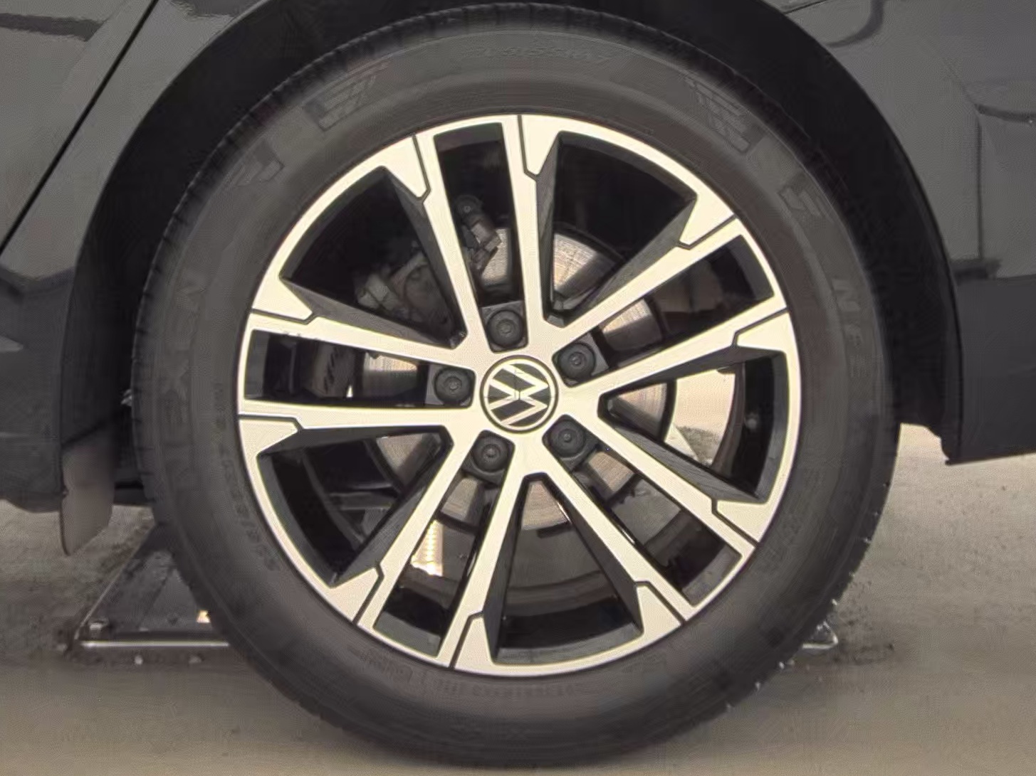 2025 Volkswagen Jetta 1.5T Sport FWD