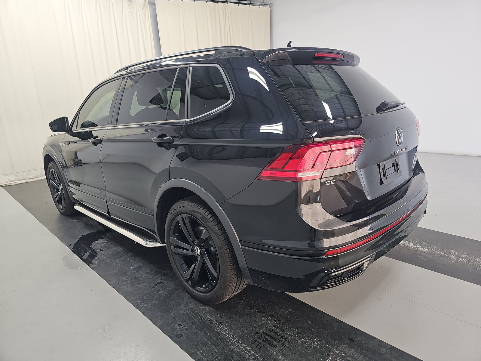 2024 Volkswagen Tiguan 2.0T SE R-Line Black FWD